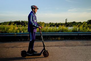 Jovens defendem capacete e seguro obrigatórios para Bicicletas e Trotinetas